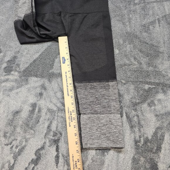 Lululemon Seamlessly Street Crop Heathered Black Leggings Mid-Rise Womens Size 6 - Picture 10 of 11